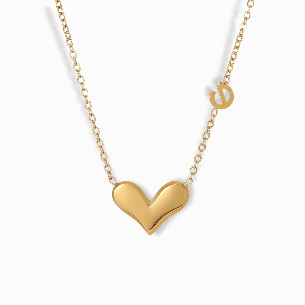 18K Gold Plated Cute Heart Charm Necklace with a minimalist pendant and delicate chain accent.