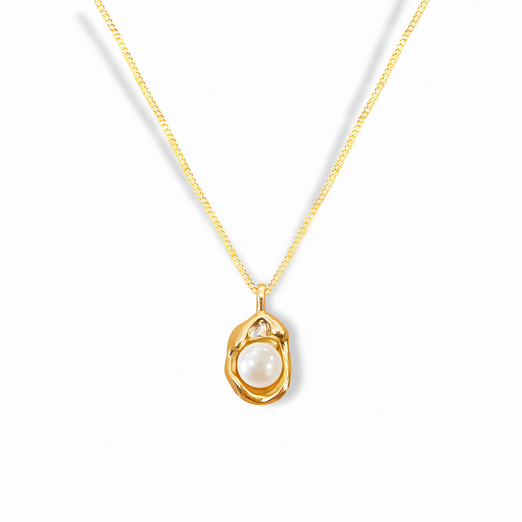 Glozya Unique Pearl Necklace — studio product photo on white background (detail view)